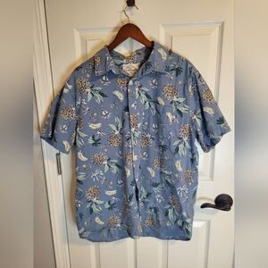 St John's Bay Hawaiian button up shirt size XL